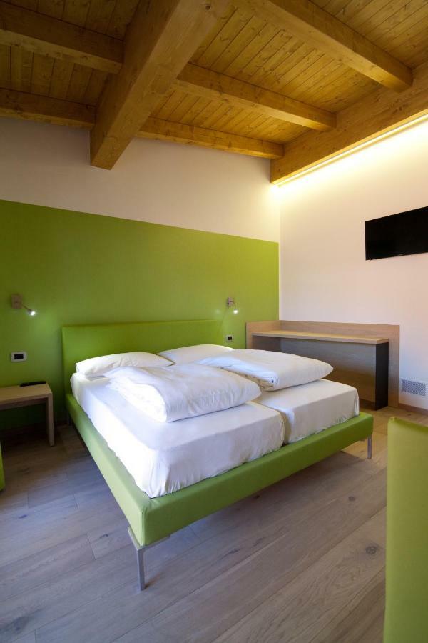 Bed and Breakfast Agritur I Colori Sanzeno Exteriér fotografie
